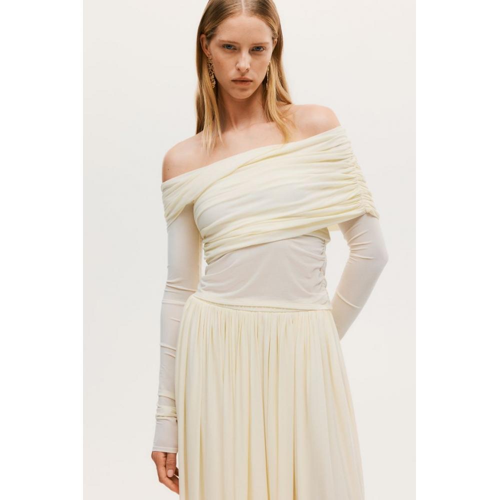 

Кремовый топ с открытыми плечами HM Drape