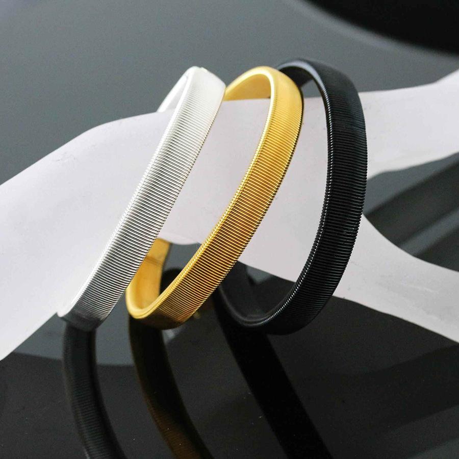 Metal Wind Element Ring, Spring Bracelet, Simple and Cold Wind Bracelet, Cuff, Fashionable and Personalized Trend Jewelry.