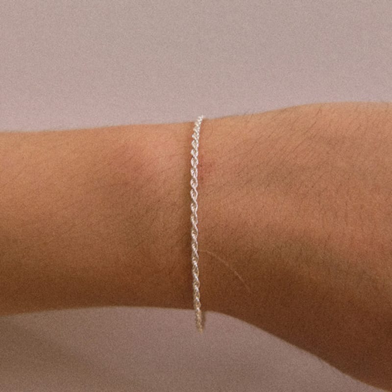 SEWNSWEN SILVER SLIM INTERLACE CHAIN BRACELET