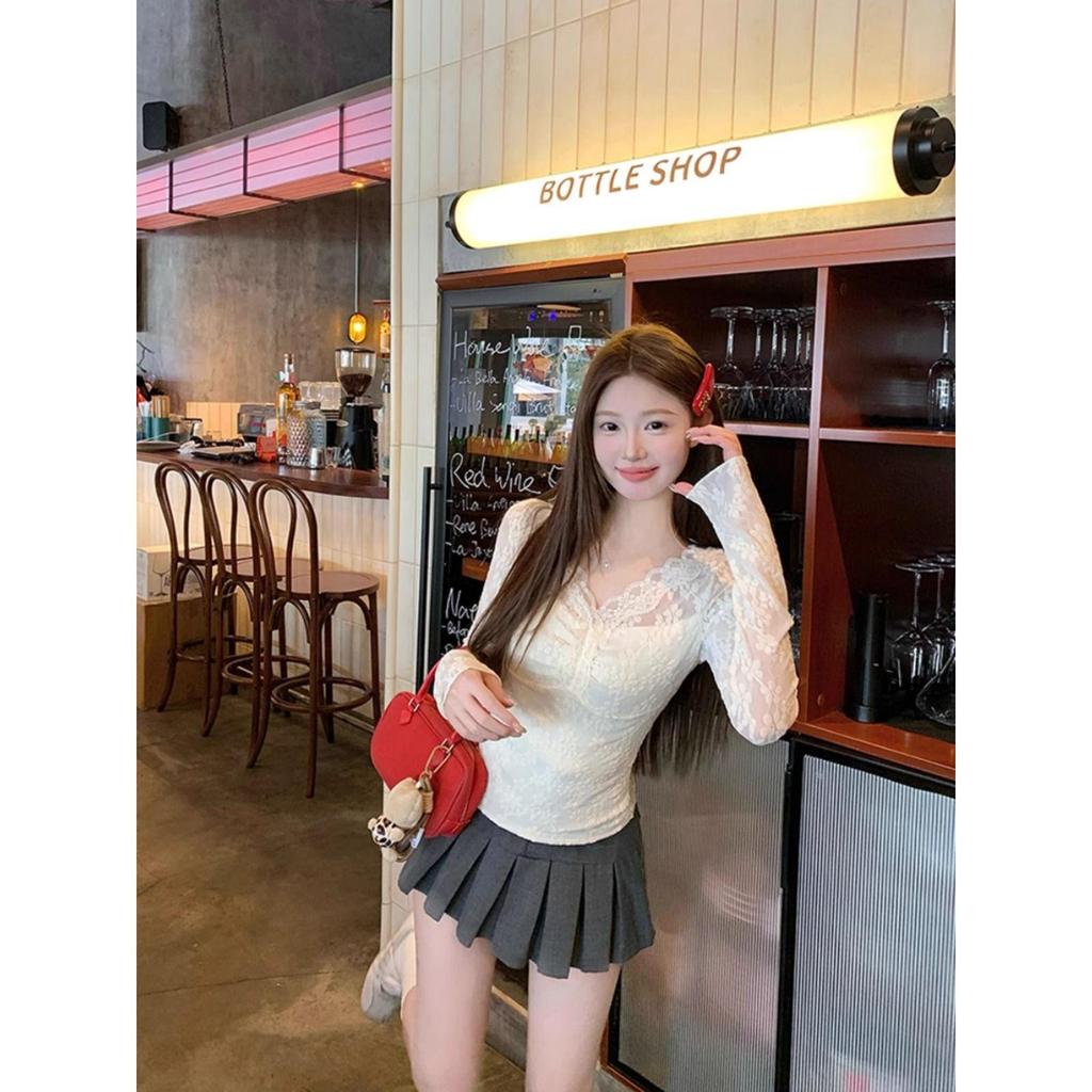 Available: Pure Desire V-Neck Long-Sleeve Lace Shirt for Women - Slimming, Fashionable, Versatile Short Inner Wear.