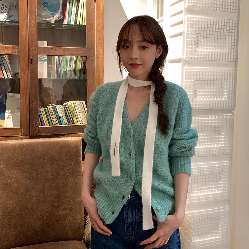 Thin and narrow long plush scarf women's autumn and winter niche design sense Spice girl versatile decorative scarf