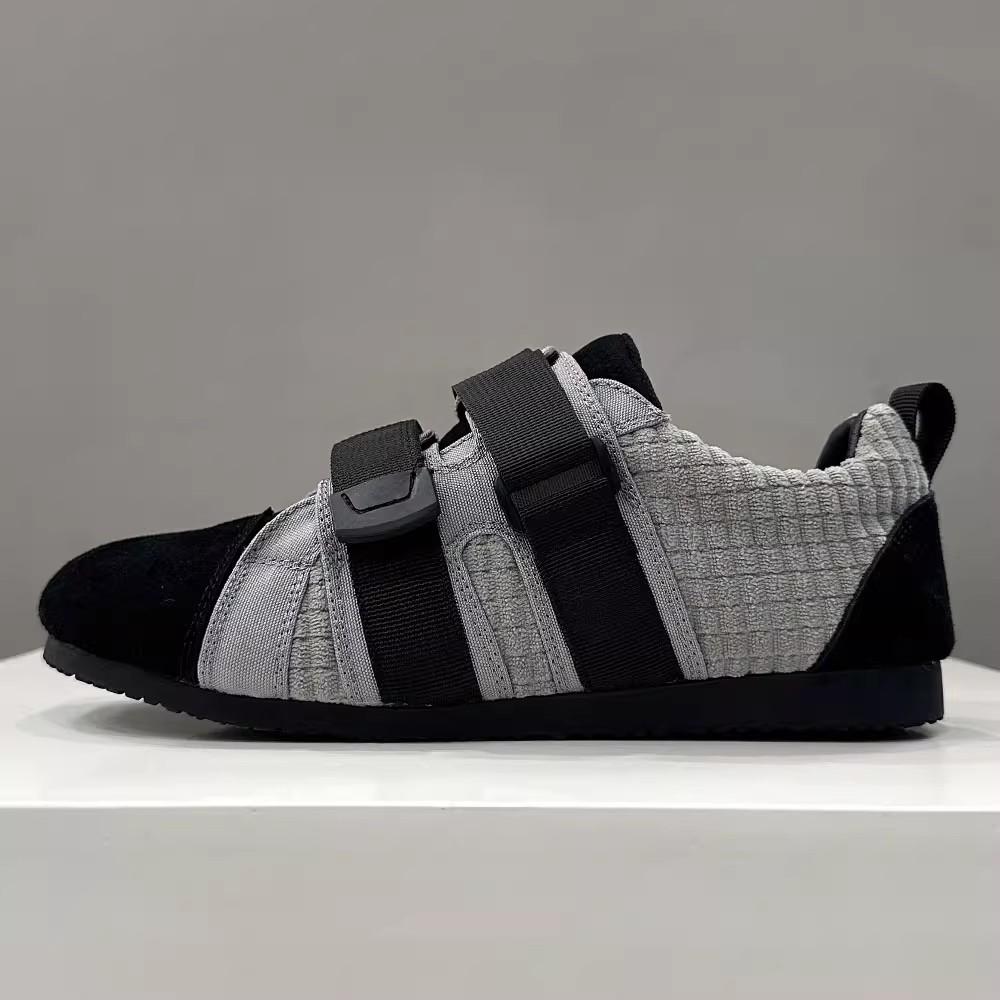 

Модная обувь знаменитостей для мужчин, красивая мода с обувью слипонами на липучке, простые туфли-хлебушки 14 44 серый