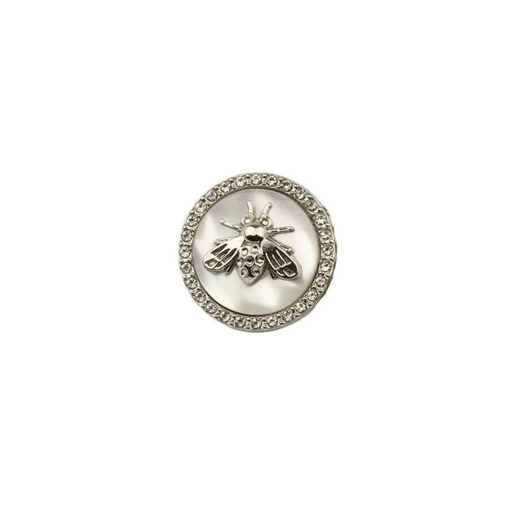 18MM-25MM Three-dimensional Little Bee Buttons Gold Luxury Metal Buttons Fashionable Round Shank Buttons Clothing Coat