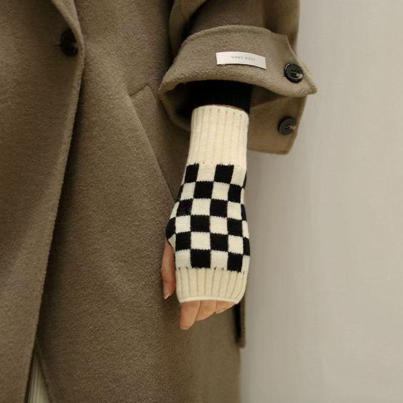 

1 Pairs men Women Gloves Autumn Winter Black And White Plaid Half Finger Knitted Mittens High-quality Thick Warm Gloves белый