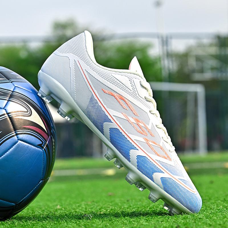 New Men Football Boots Sports Shoes Ultralight Soccer Shoes Outdoor Match Futsal High Ankle Breathable Non-Slip High-quality