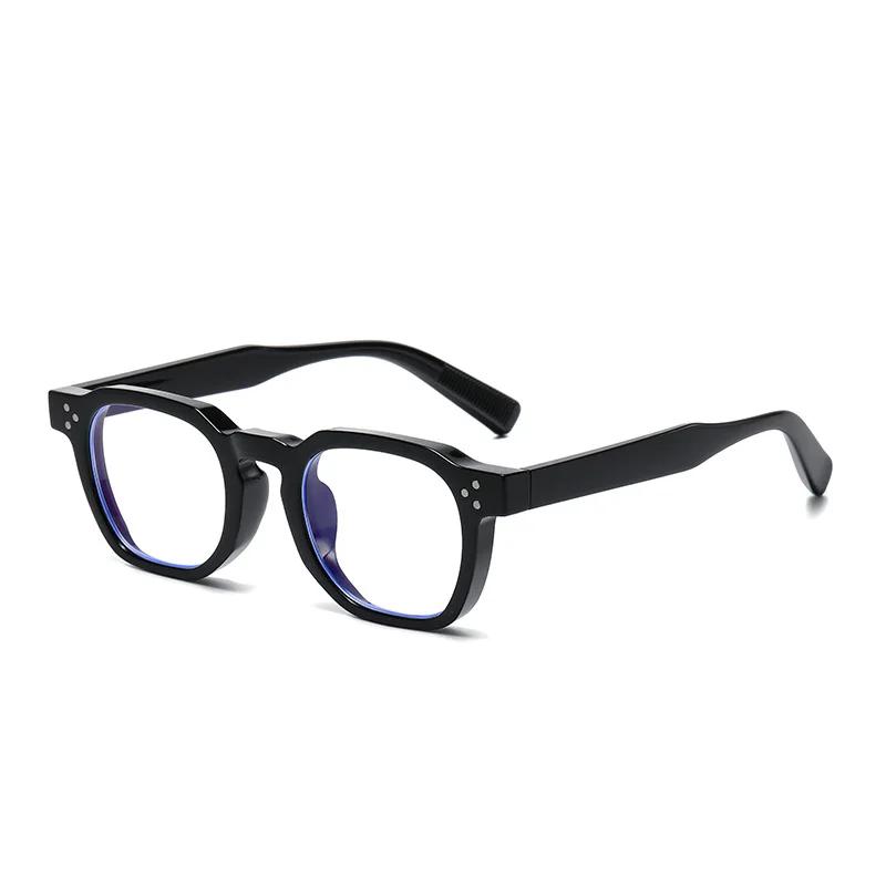 New in Vintage Rivet Square Sunglasses Women For Men Luxury Brand Designer Sun Glasses Punk Anti Blue Light Eyeglasses Frame