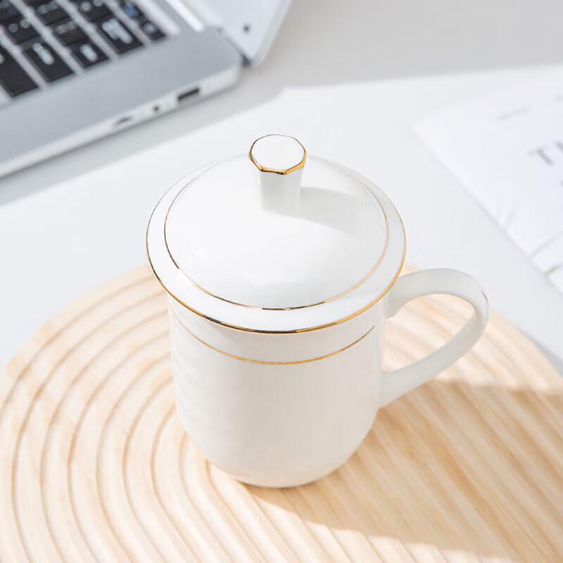 Jingdezhen Bone China Tea Cup with Lid
