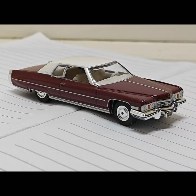 greenlight 1:64 1973 Cadillac Sedan deville High Simulation Diecast Metal Alloy Model Car Toys For Gift Collection W674