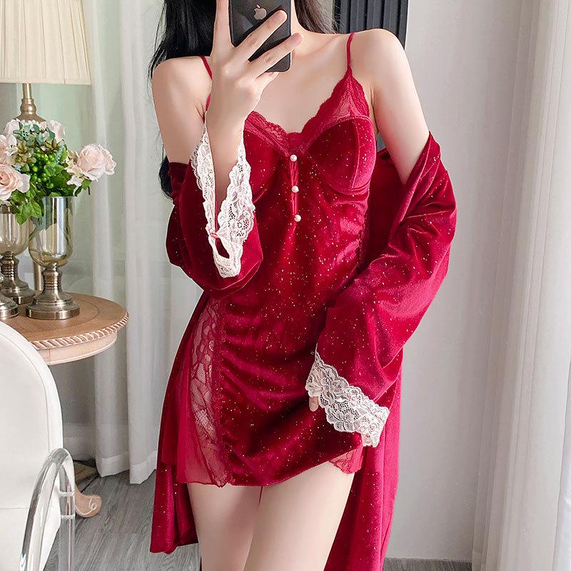 

Комплект ночной сорочки и майки из золотого бархата на весну и осень 2025 года с вкладышами для груди для женщин M