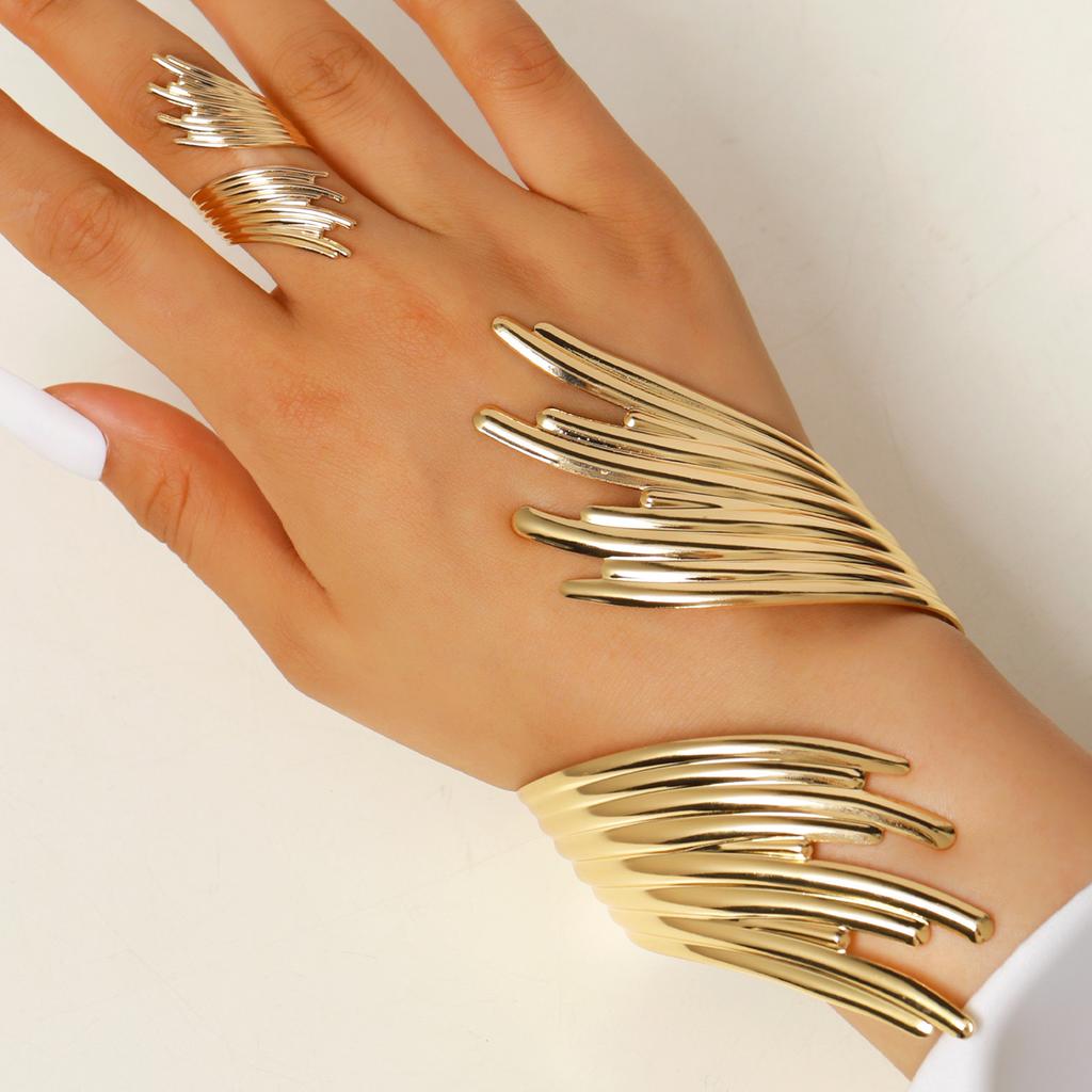 Exaggerated Personality Stainless Steel Feather Wings Open Bangles Rings Set for Women Fashion Designer Banquet Jewelry Gifts