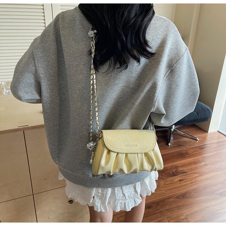 Niche Design Bag Women's New Summer Chain Messenger Bag Pleated Cloud Bag