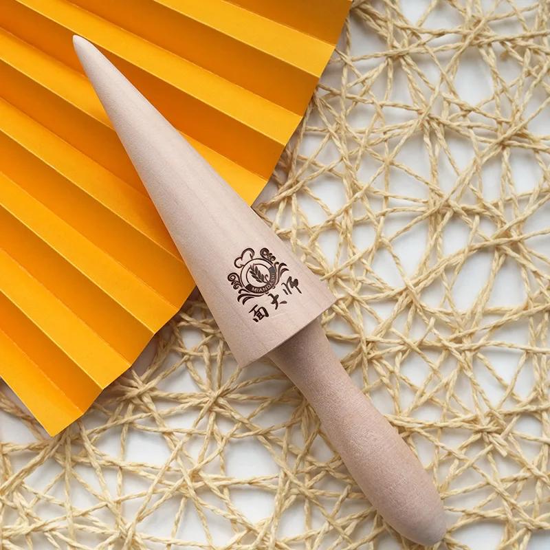 Wooden Egg Roll Ice Cream Cone Mold Spiral Croissants Cream Horn Moulds Omelet Waffle Roller Pastry Mold Kitchen Baking Tool