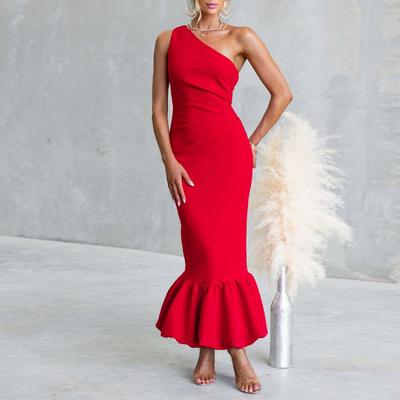 Spring New, Fashionable and Elegant Solid Color Diagonal Neck Sleeveless Fishtail Dress
