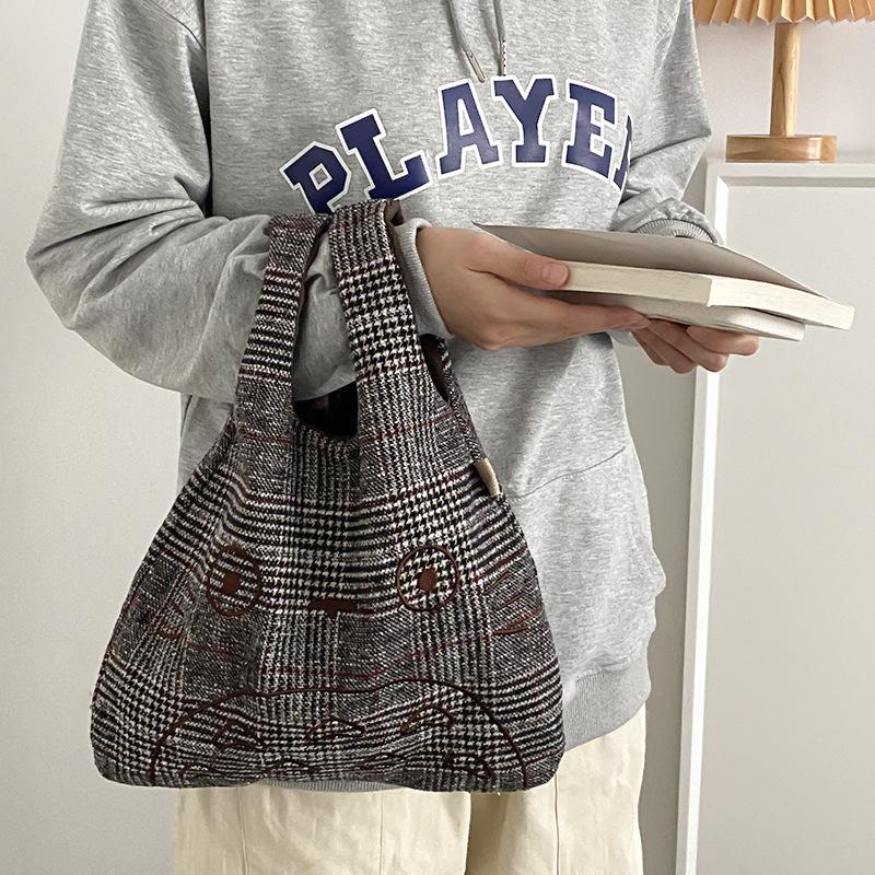 

Handbag New Yemeng Casual Versatile Small Bag Walking Plush Soft Bag ins