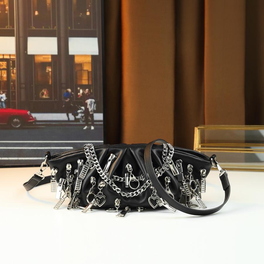 

Punk Style Personality Hottie Black Wrinkled Cloud Dumpling Bag Zipper Decorative Chain Handbag Shoulder Messenger Bag чёрный