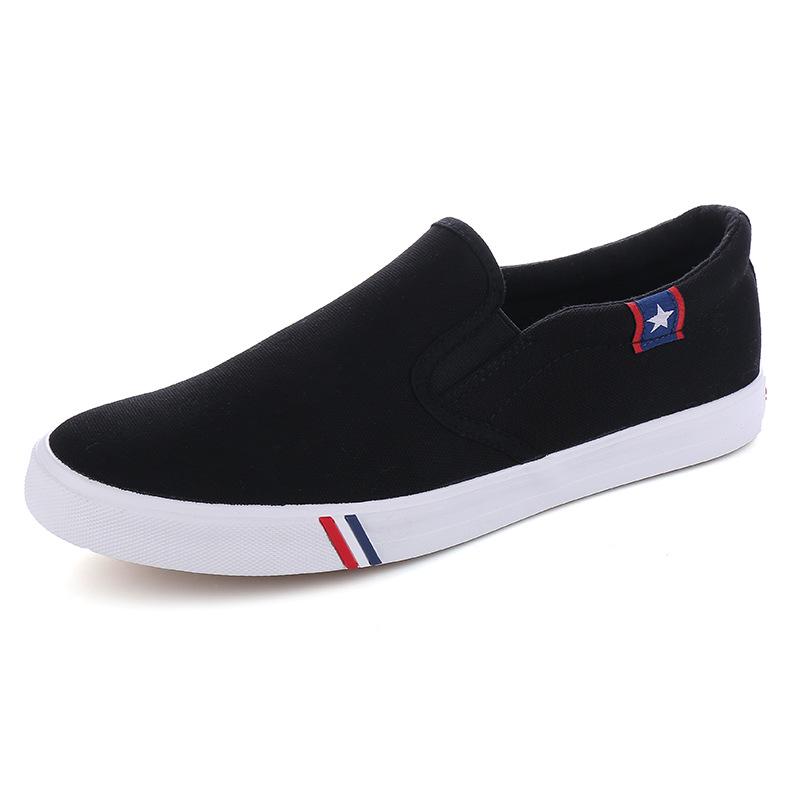 Spring Korean Slip-On Canvas Shoes: Men's & Unisex Breathable, Fashionable White Shoes, Extra Large Sizes