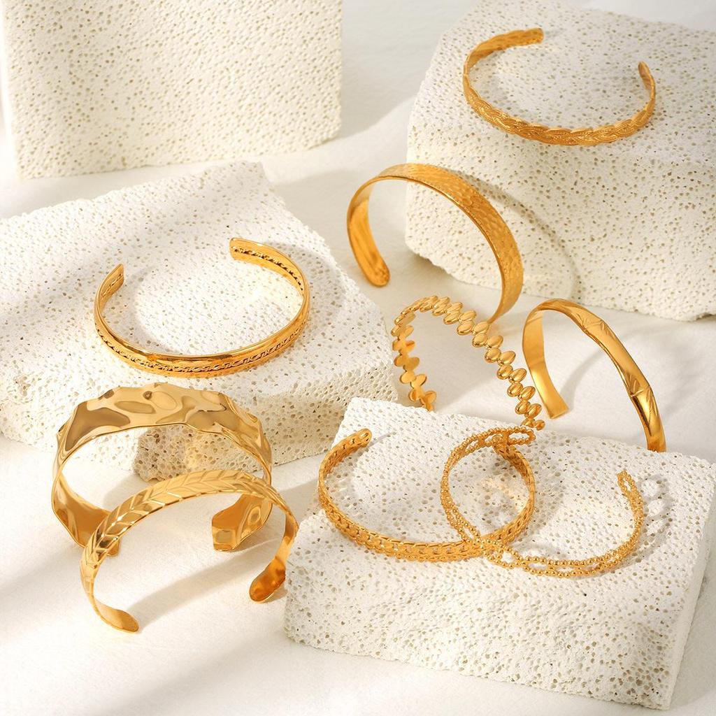 Edelstahl Offener Armreif: Hochwertiger, nicht verblassender Titanschmuck für Damen