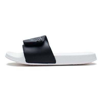 Calzado para hombre – Sandalias