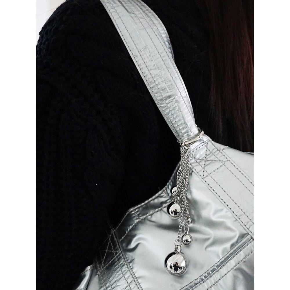 SORA snowflakes key ring