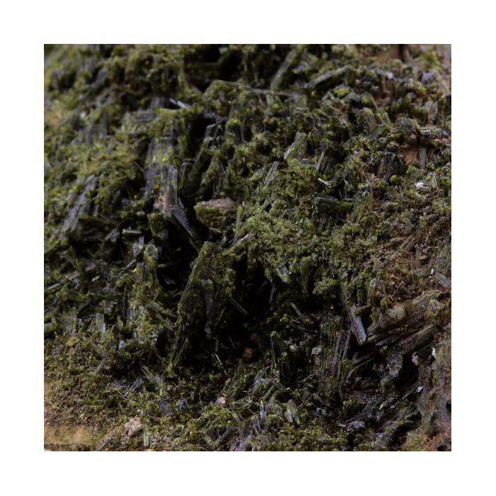 Epidote 1045.2 carats