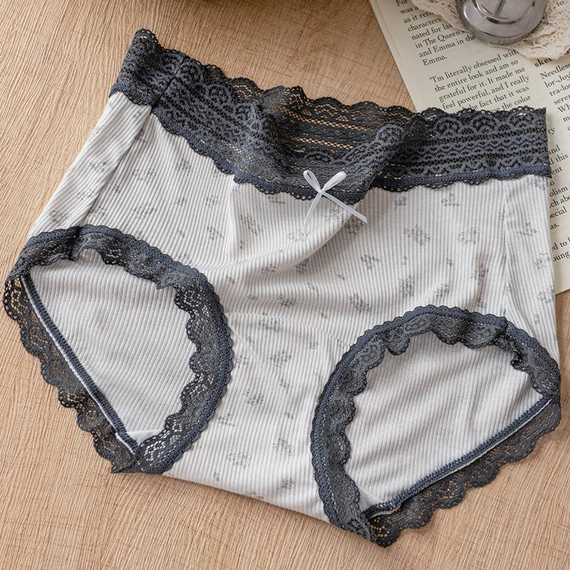 Women's New Spring and Summer Sweet Floral Thread Floral Pure Cotton Antibacterial Crotchy Skin-friendly Briefs