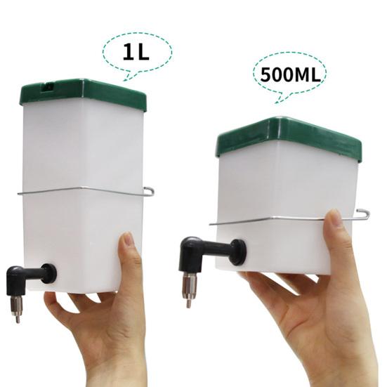 0.5/1L Automatic Rabbit Drinker Leak-proof Lid Design Fountain Splash Proof Water Dispenser Drinking Equipment