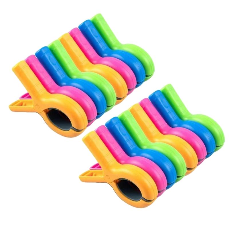 Multifunctional Big Size Plastic Clothes Clips for Securing Bedding and Garments Sturdy Laundry Pegs Ideal for Home Outdoor Use.