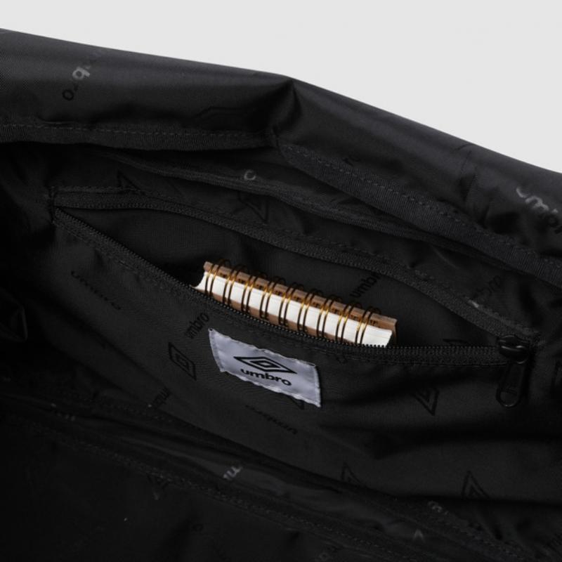 Umbro Performance Lightweight Duffel Bag Ur123sbg25