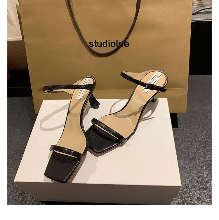 

Hongkai summer high-heeled sandals female fashion fairy style thin high-heeled word with square head open-toed cool slippers summer wear 39 чорний