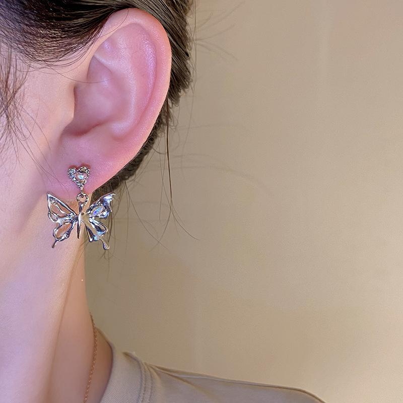 Kolczyki Super Immortal Dream Hollow Butterfly Nieregularne metalowe spersonalizowane kolczyki