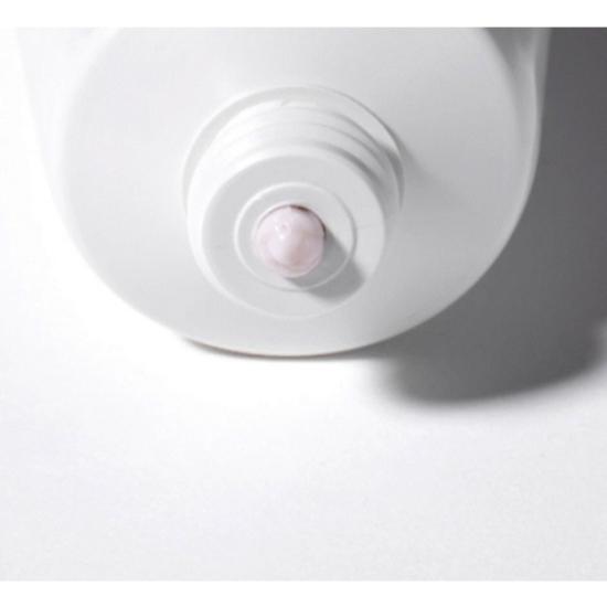 Innisfree Jeju Volcanic Pore BHA Cleansing Foam (Large Size) 250 g — Deep Pore-Cleansing Exfoliating Foam