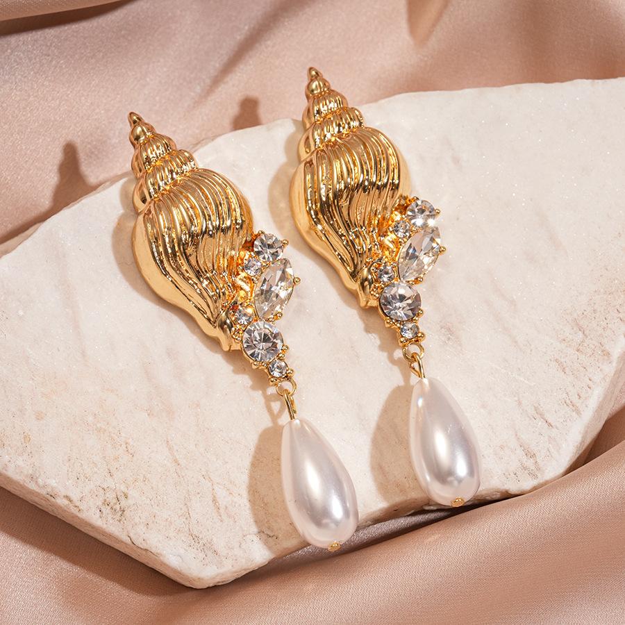 

Metallic Imitation Conch Drop Earrings Exaggerated High-end Earrings for Women
