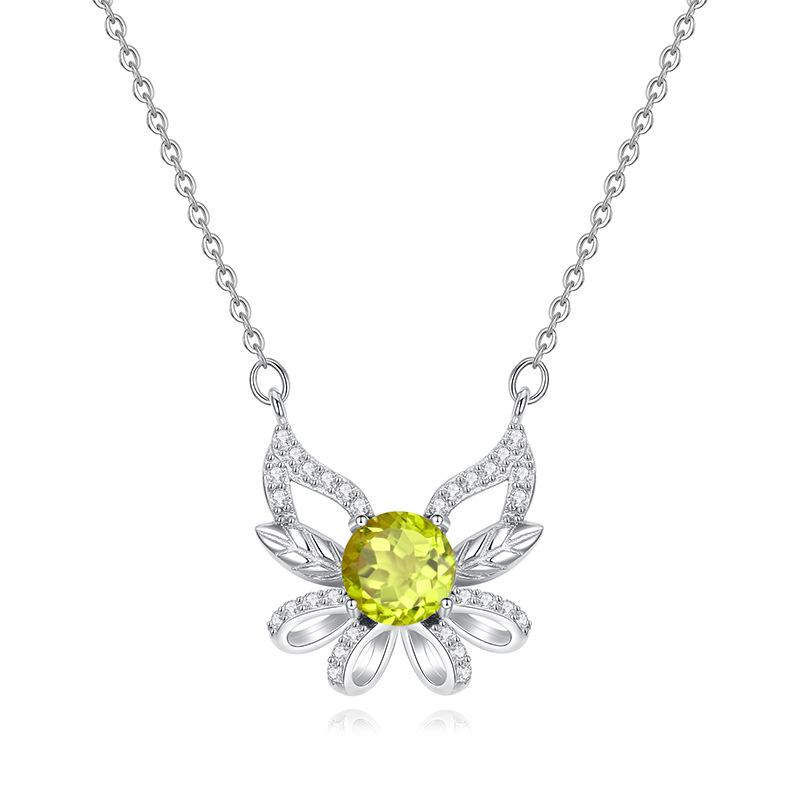Original Design Natural Crystal Stone Butterfly Necklace Women's S925 Sterling Silver Light Luxury Niche High-end Collarbone Chain Jewelry Gift