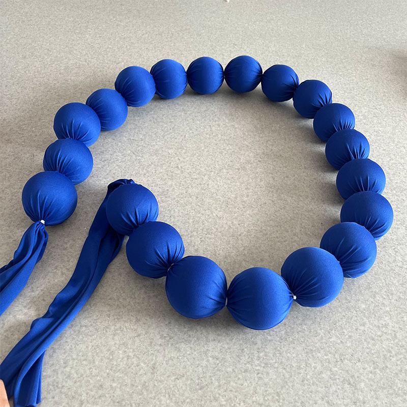 Ornamenti Colorati a Pallina su Corda in Tessuto per Matrimoni, Fidanzamenti e Decorazioni per Vetrine
