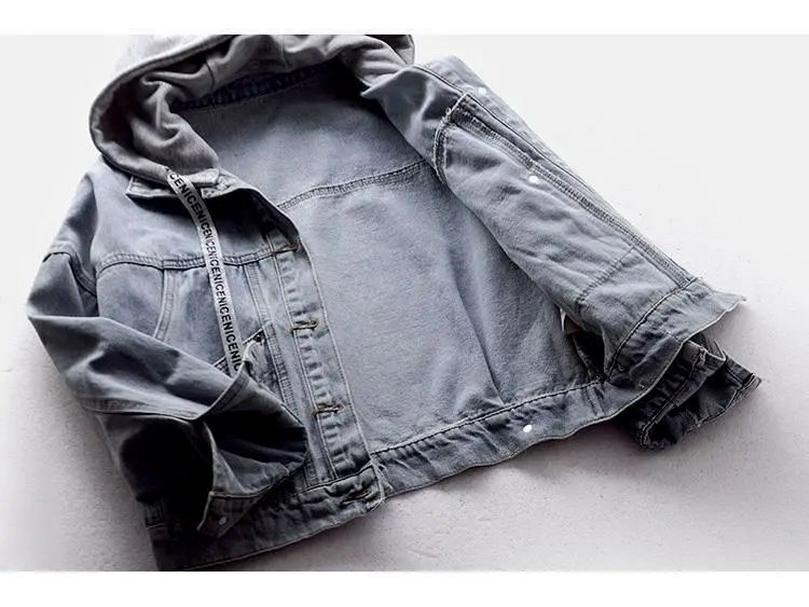 Damen Jeansjacke mit Kapuze im koreanischen Stil: Lockerer, kurzer Mantel mit langen Ärmeln und mehreren Taschen, perfekt für Herbst und Winter.