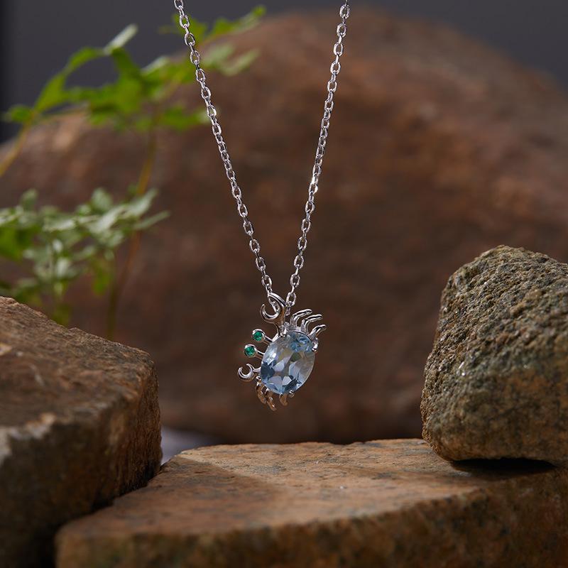 S925 Sterling Silver Japanese Small Fresh Crab Necklace Pendant Natural Colored Gemstone Collarbone Chain High Sense Does Not Fade Women