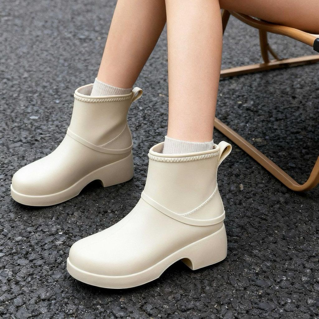 Fashion Martin Boots Women's Shoes Short Boots Fried Street 5 Round 2 Head Thick-soled Waterproof Table Autumn, Winter, Spring and Autumn New Short B