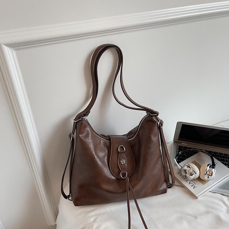 

Женская сумка-тоут большой вместимости 2025 новая осенне-зимняя повседневная на плечо мессенджер сумка для поездок на работу многофункциональный рюкзак рюкзак коричневый