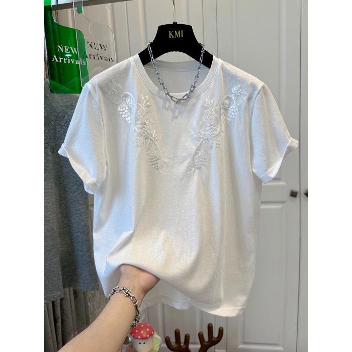 Pure Cotton Embroidered Plus Size Round Neck Short Sleeve T-Shirt for Women, Loose and Fashionable Summer Top