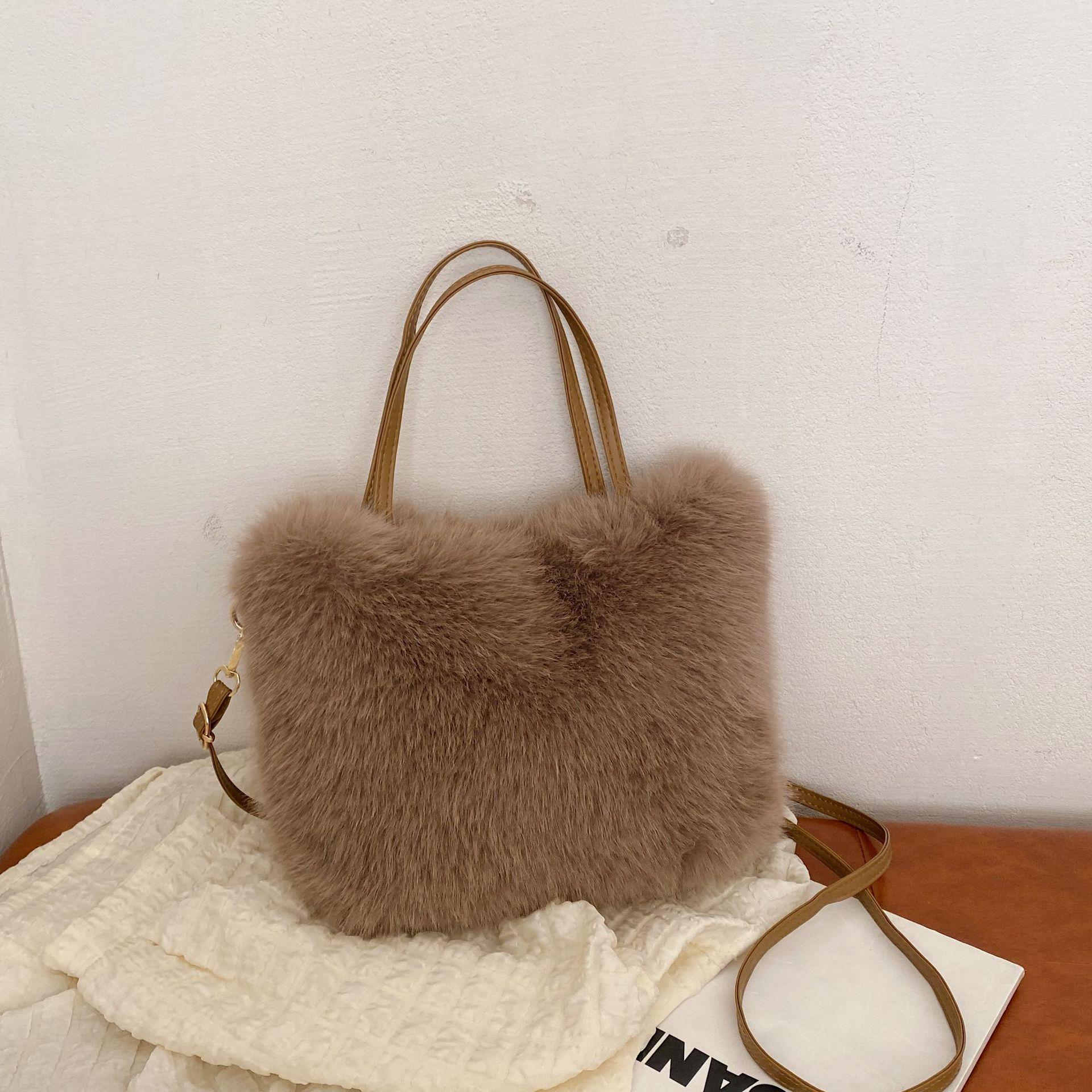 

Стильная женская плюшевая сумка-тоут и сумка через плечо из искусственного меха лисы для осени/зимы света кофе