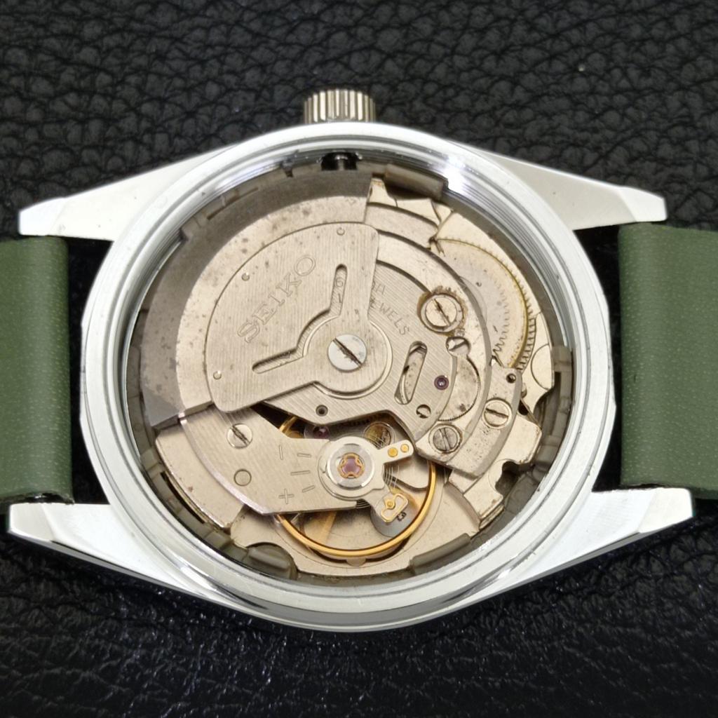JAPAN VINTAGE SEIKO 5 AUTOMATIC REFURBISHED MENS GREEN DIAL WATCH a440384-4 Sk-a440384