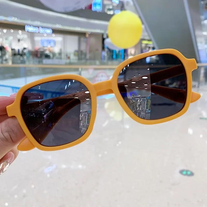 New Fashion Kids Sunglasses Square Kids Sunglasses Boys Girls Trendy Goggles Baby Student Glasses Party Glasses UV400