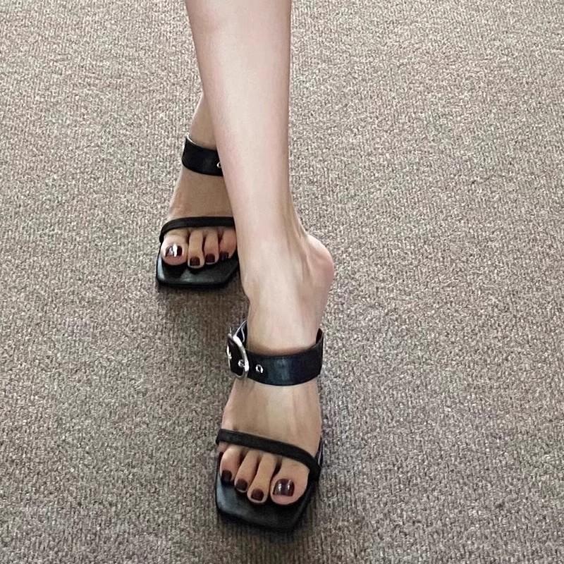 Fashion Hot Sale Elegant and Comfortable Summer 2025 Women's Large Size Thick Heel Metal Cover Toe Open Toe Sandals Comfortable