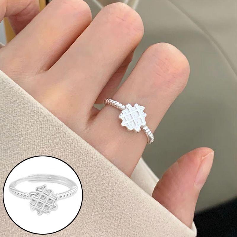 Korean S925 Silver Cross Military Flower Ring: Retro, Adjustable, Fashionable Hip-Hop Index Finger Design for Women.