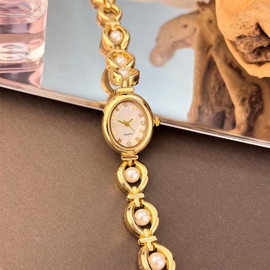Ladies Oval Dial Watch Elegant Faux Pearl Bracelet Nacre Surface Wristwatch Retro Quartz Watch Luxury Timepiece