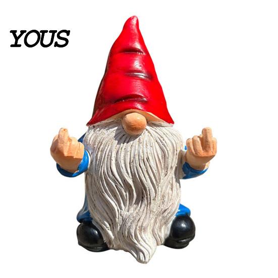 Eco-friendly Resin Decorations Middle Finger Gnome Statue, Naughty Garden Ornament, Waterproof Textured Statues Sun-Resistant for Indoor And