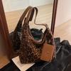 Retro fashion leopard print tote bag trendy casual large capacity underarm shoulder bag new women's bag