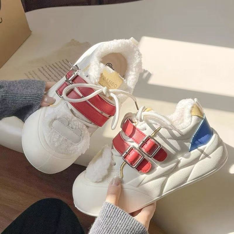 

Туфли на толстой подошве женские 2024 новые универсальные шикарные туфли маленькие белые туфли бархатные туфли 40