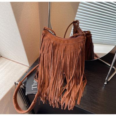 Oblique Span Tassel Bag Women's New Fashion Retro Travel Versatile Bucket Bag