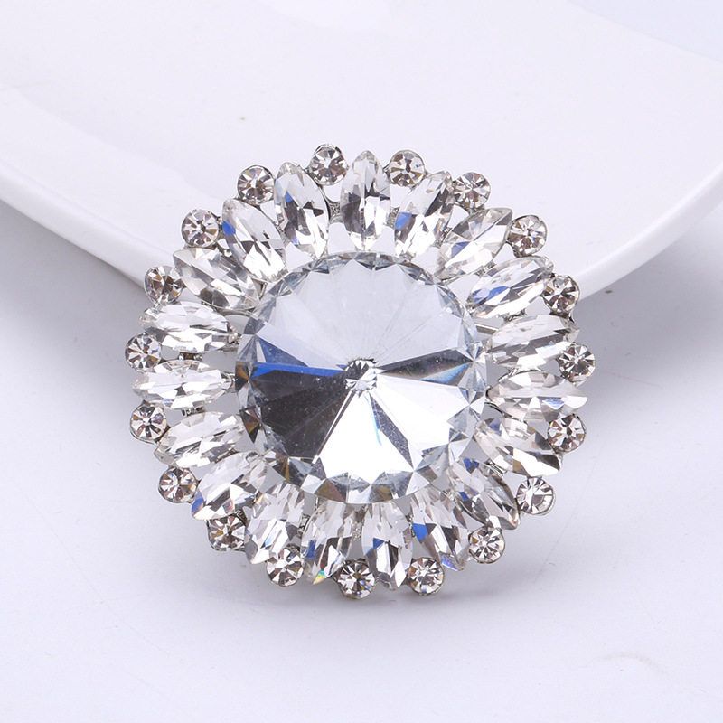 Europe and America Creative Glossy Spider Brooch Fashion Elegant Men Suit Stylish Collar Pin Ornament Alloy Insect Pin